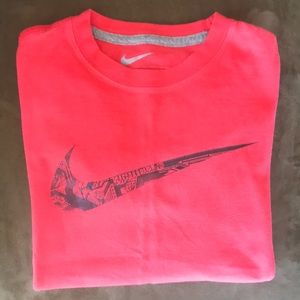 ☘️Nike Tee